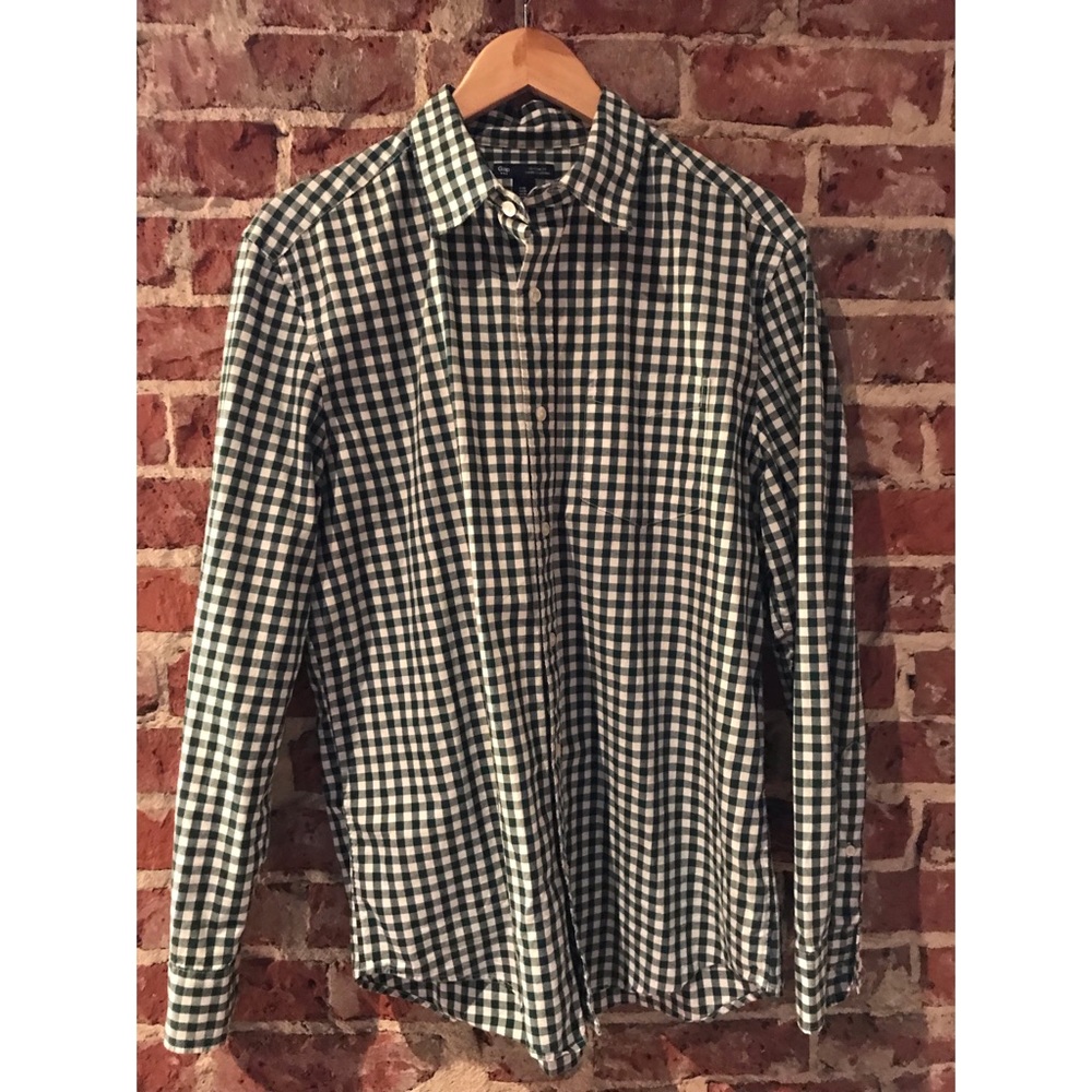 Casual GAP Button-down